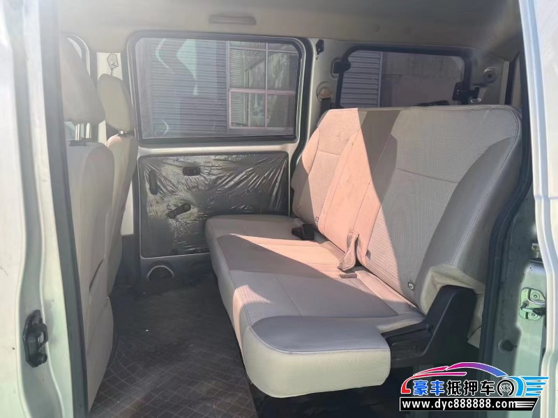 23年五菱汽车五菱宏光轿车抵押车出售