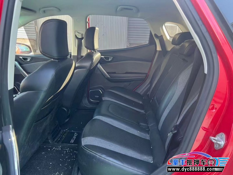 22年北汽新能源EX轿车抵押车出售