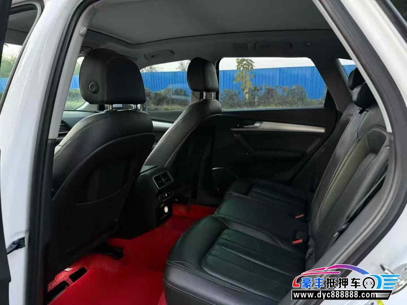 20年奥迪Q5轿车抵押车出售