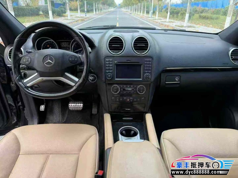 11年奔驰ML轿车抵押车出售