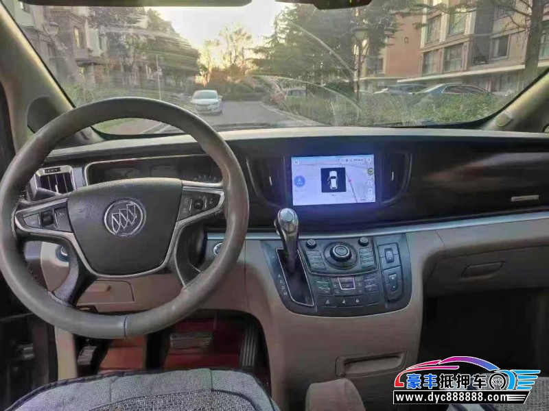 13年别克GL8MPV抵押车出售