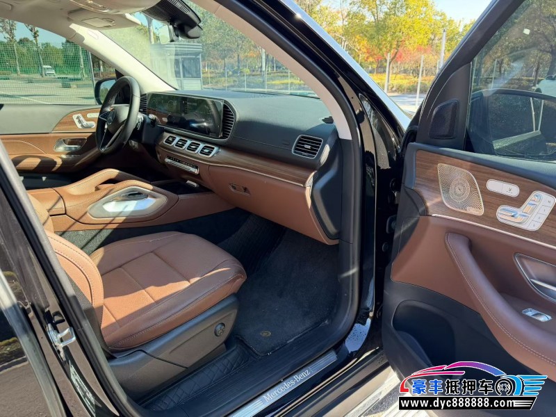 25年奔驰GLE轿车抵押车出售