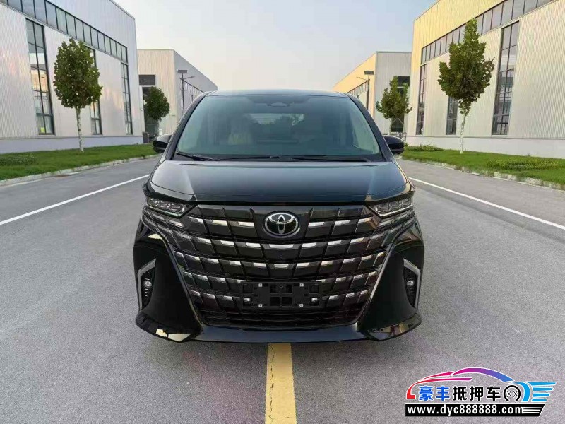 抵押车出售25年丰田埃尔法轿车