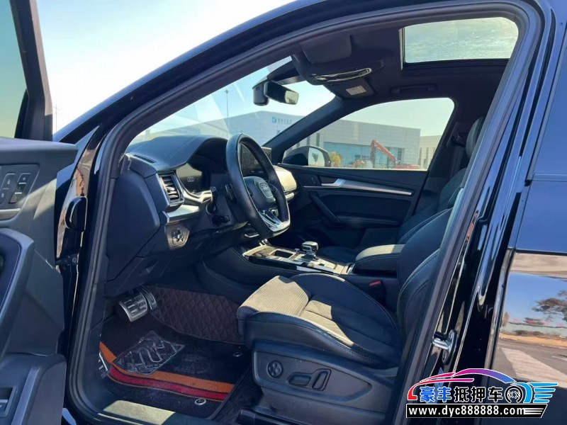 23年奥迪Q5轿车抵押车出售