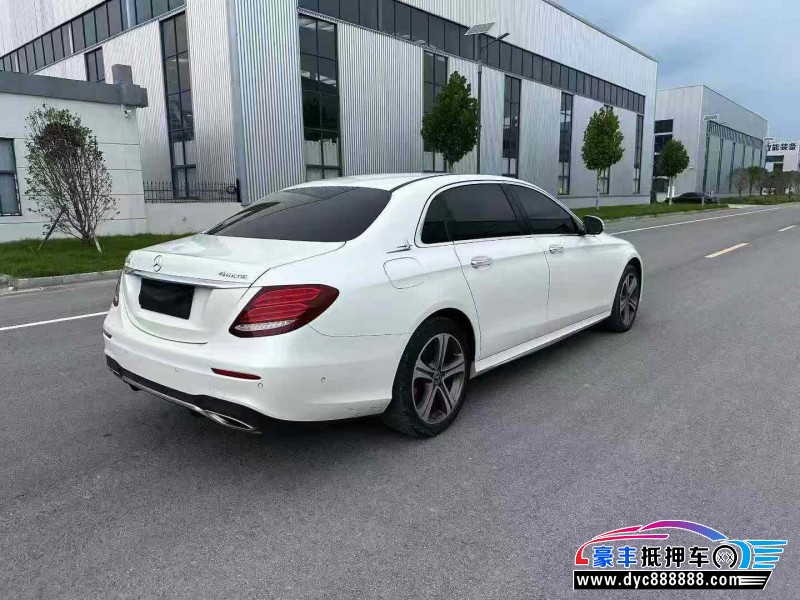 19年奔驰E轿车抵押车出售