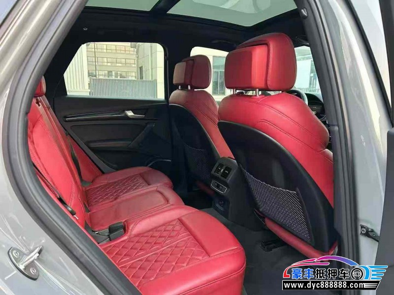 23年奥迪SQ5轿车抵押车出售