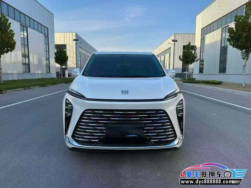 抵押车出售25年别克GL8轿车