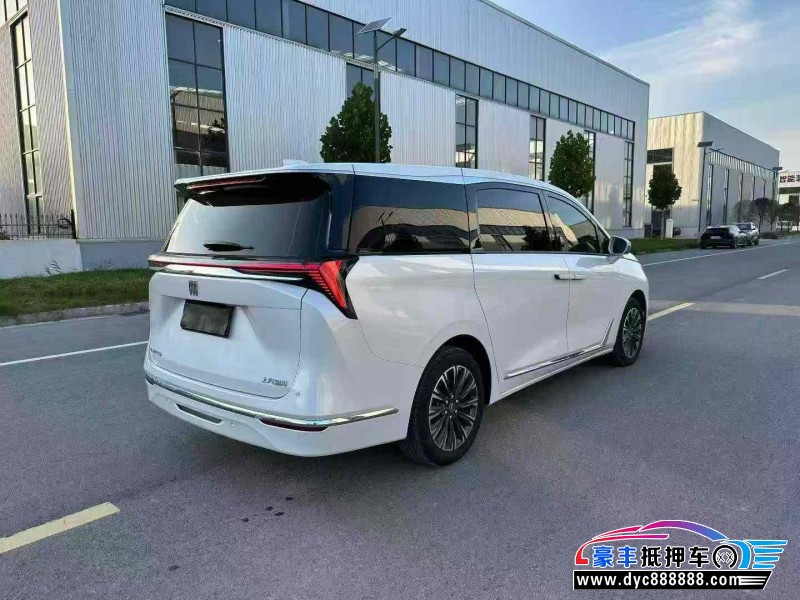 25年别克GL8轿车抵押车出售