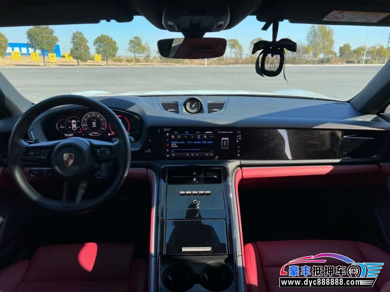 24年保时捷帕纳梅拉轿车抵押车出售