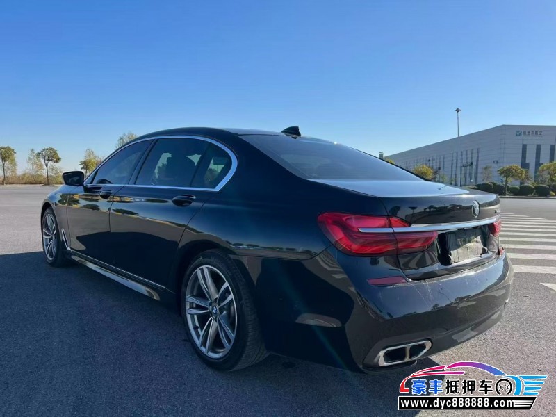 18年宝马7系轿车抵押车出售