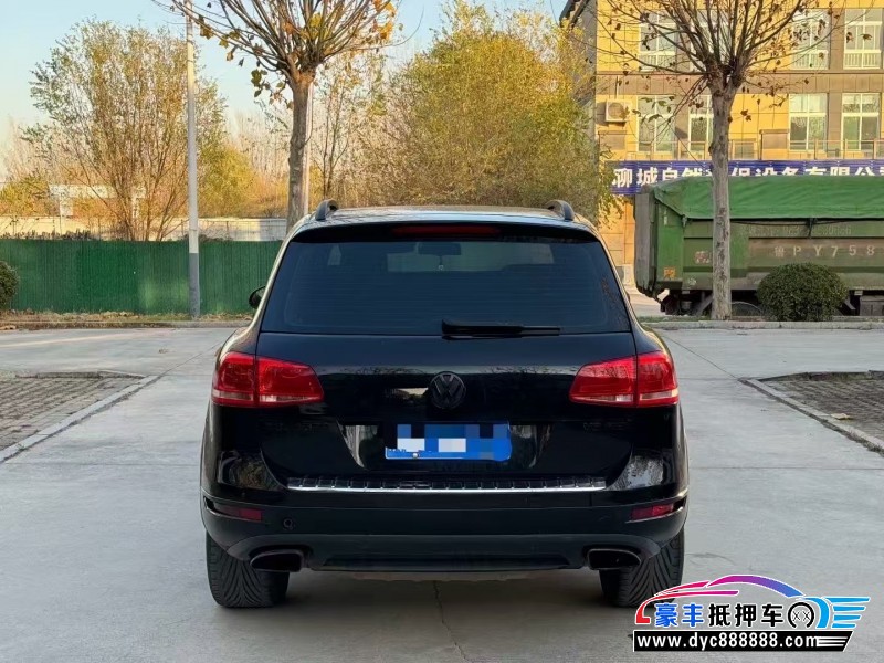 13年大众途锐轿车抵押车出售