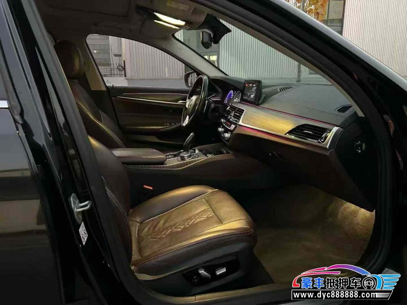 19年宝马5系轿车抵押车出售