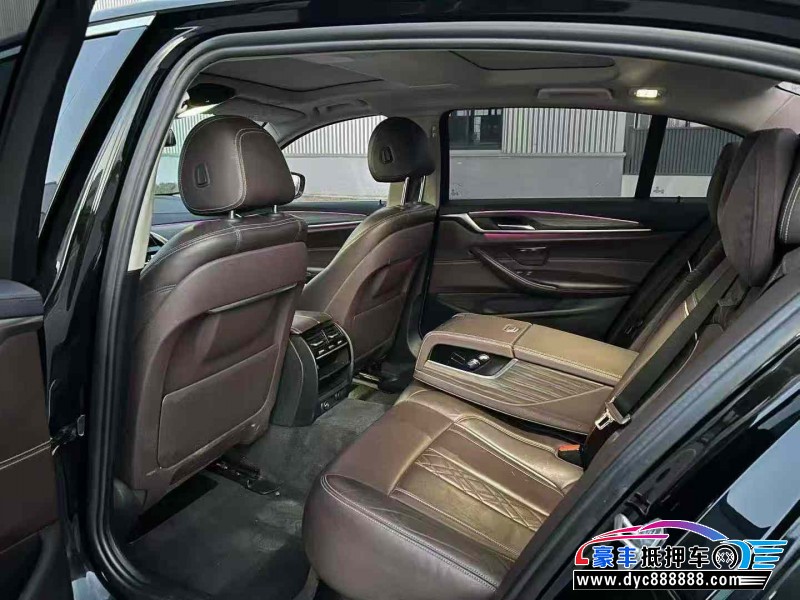 19年宝马5系轿车抵押车出售