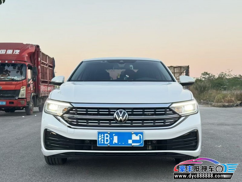 24年大众速腾轿车抵押车出售