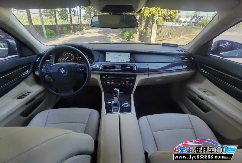 12年宝马7系轿车抵押车出售