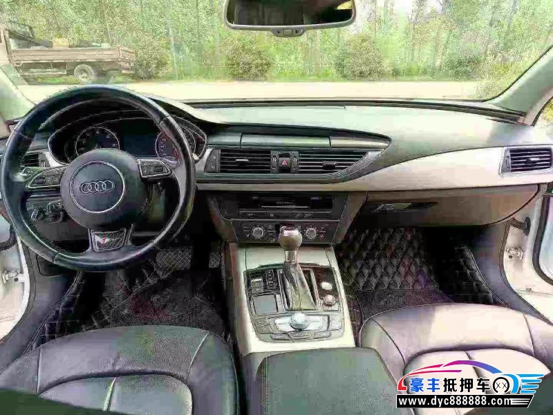 17年奥迪A7轿车抵押车出售