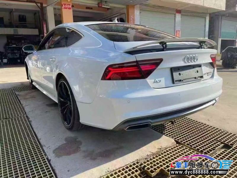 18年奥迪A7轿车抵押车出售