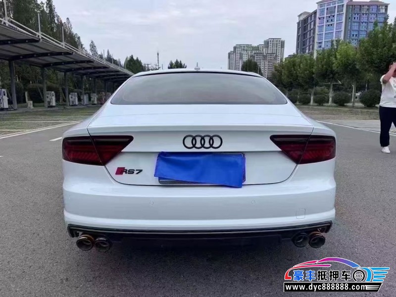 17年奥迪A7轿车抵押车出售