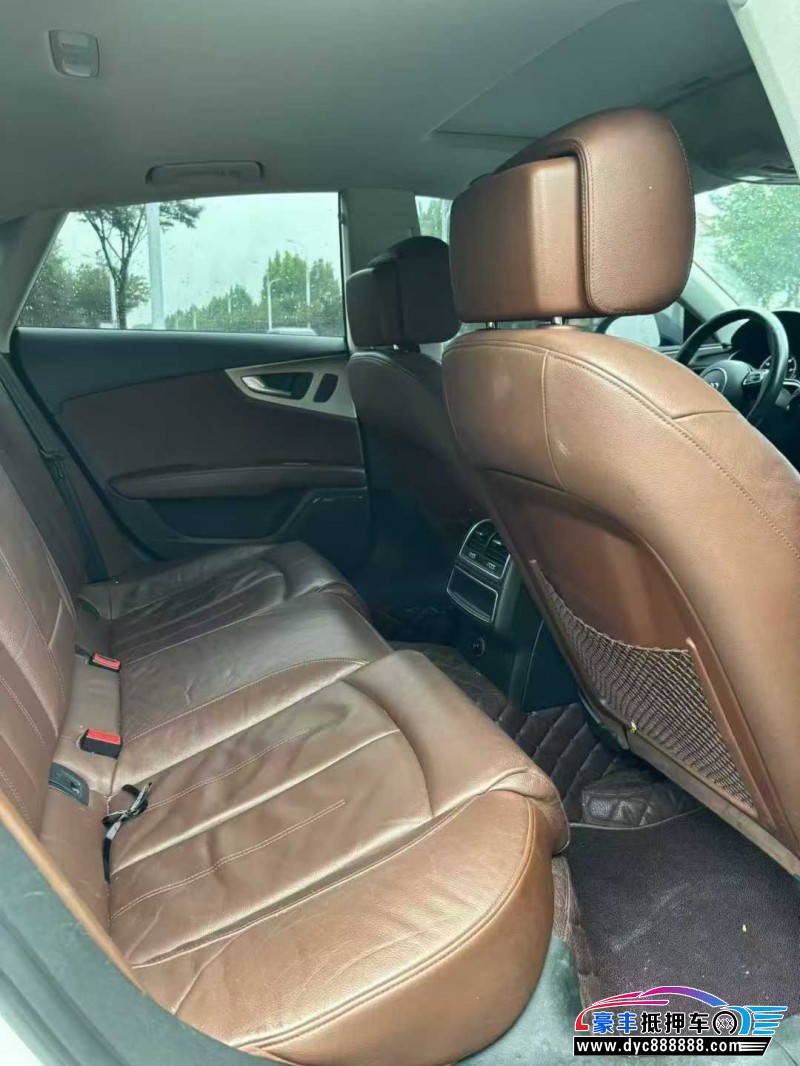 16年奥迪A7轿车抵押车出售