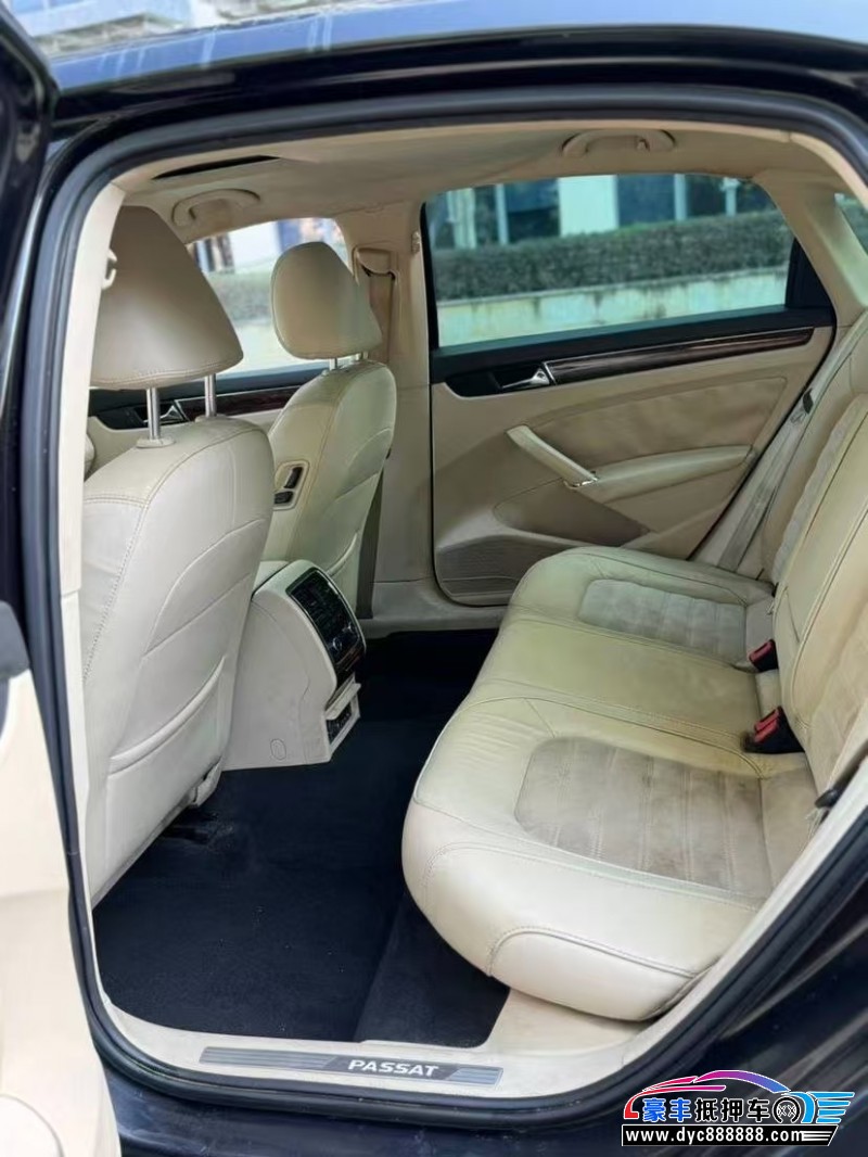 13年大众帕萨特轿车抵押车出售