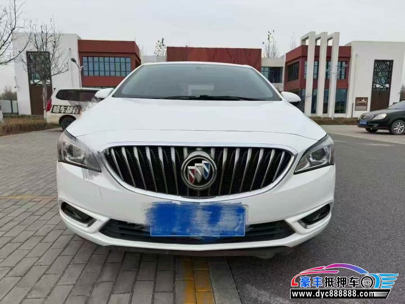 抵押车出售17年别克威朗轿车