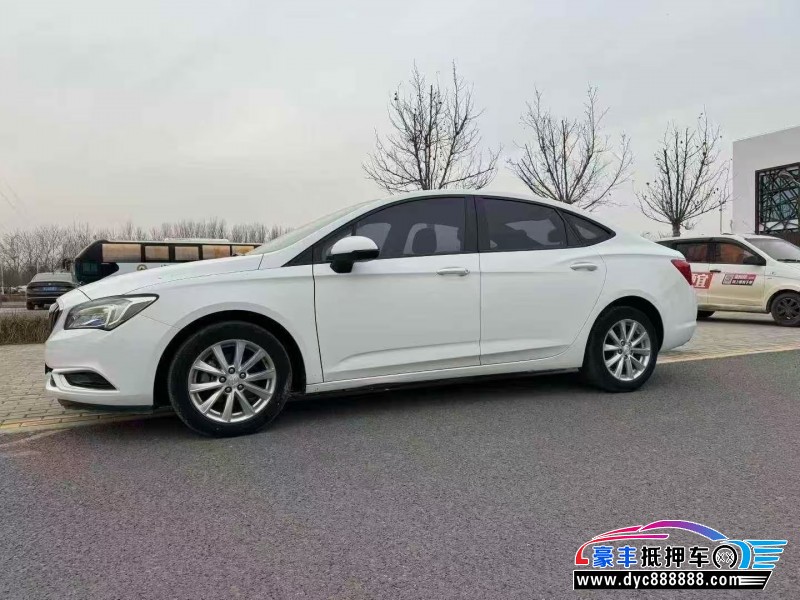 17年别克威朗轿车抵押车出售