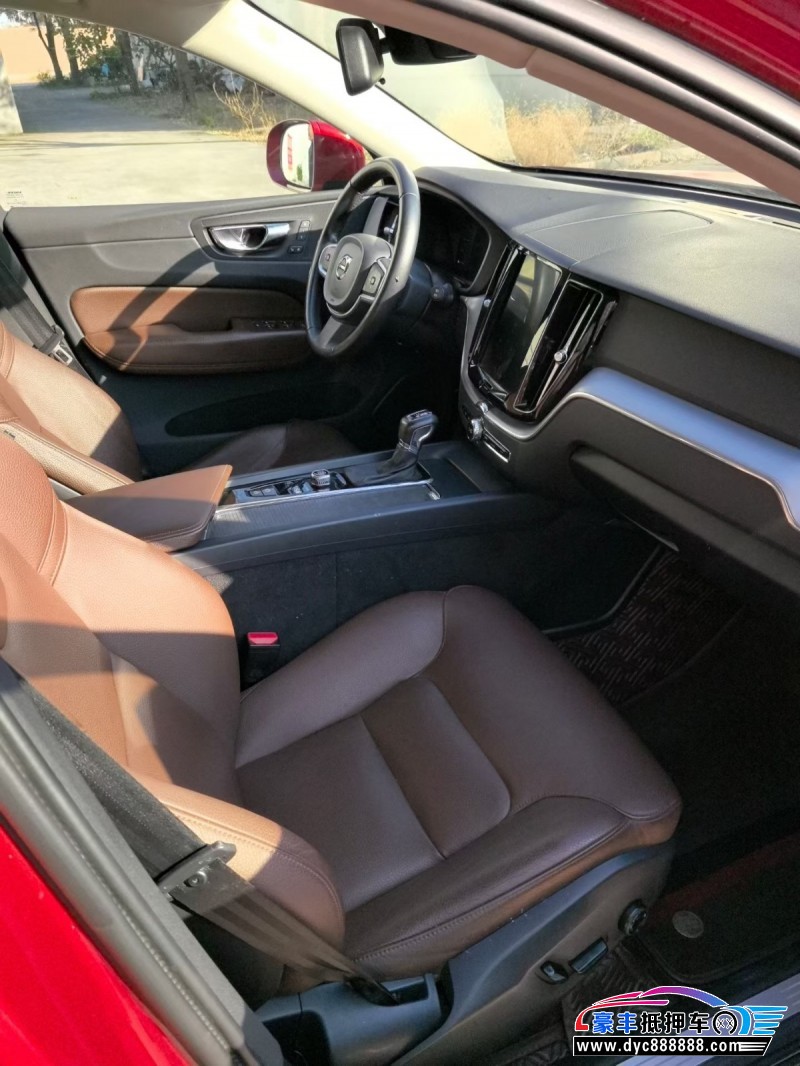 22年沃尔沃XC60SUV抵押车出售