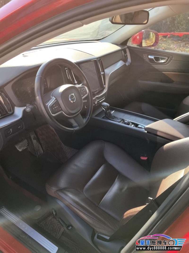 22年沃尔沃XC60SUV抵押车出售