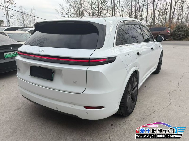 24年理想L7轿车抵押车出售