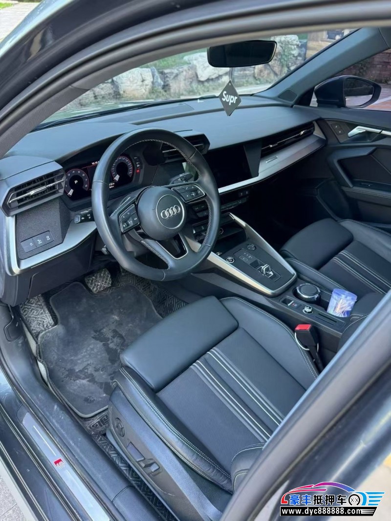 24年奥迪A3轿车抵押车出售