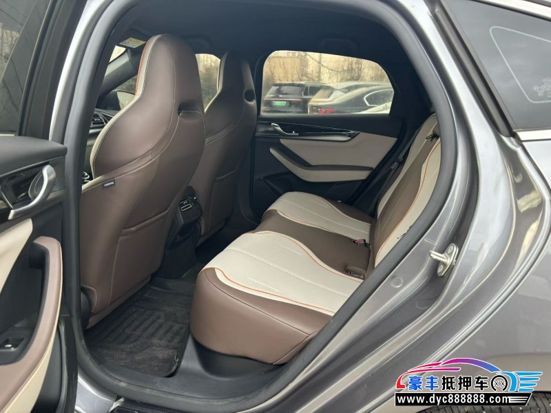 24年比亚迪秦轿车抵押车出售