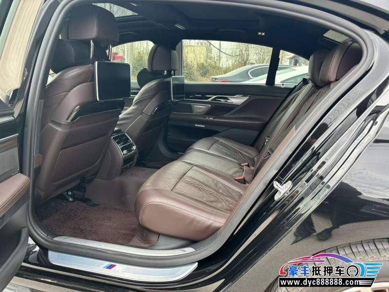 18年宝马7系轿车抵押车出售