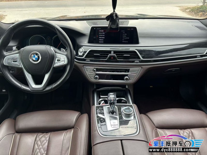 18年宝马7系轿车抵押车出售