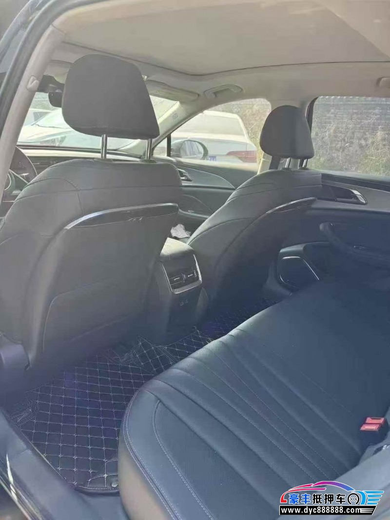 23年红旗H5轿车抵押车出售