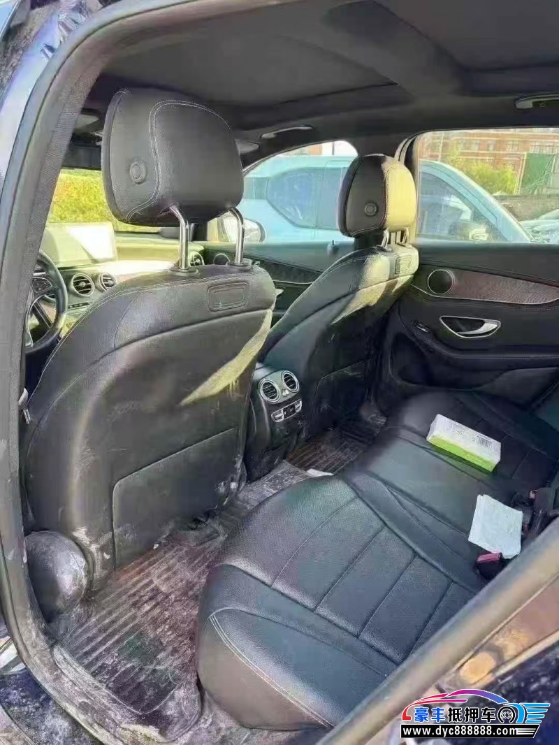 17年奔驰GLCSUV抵押车出售