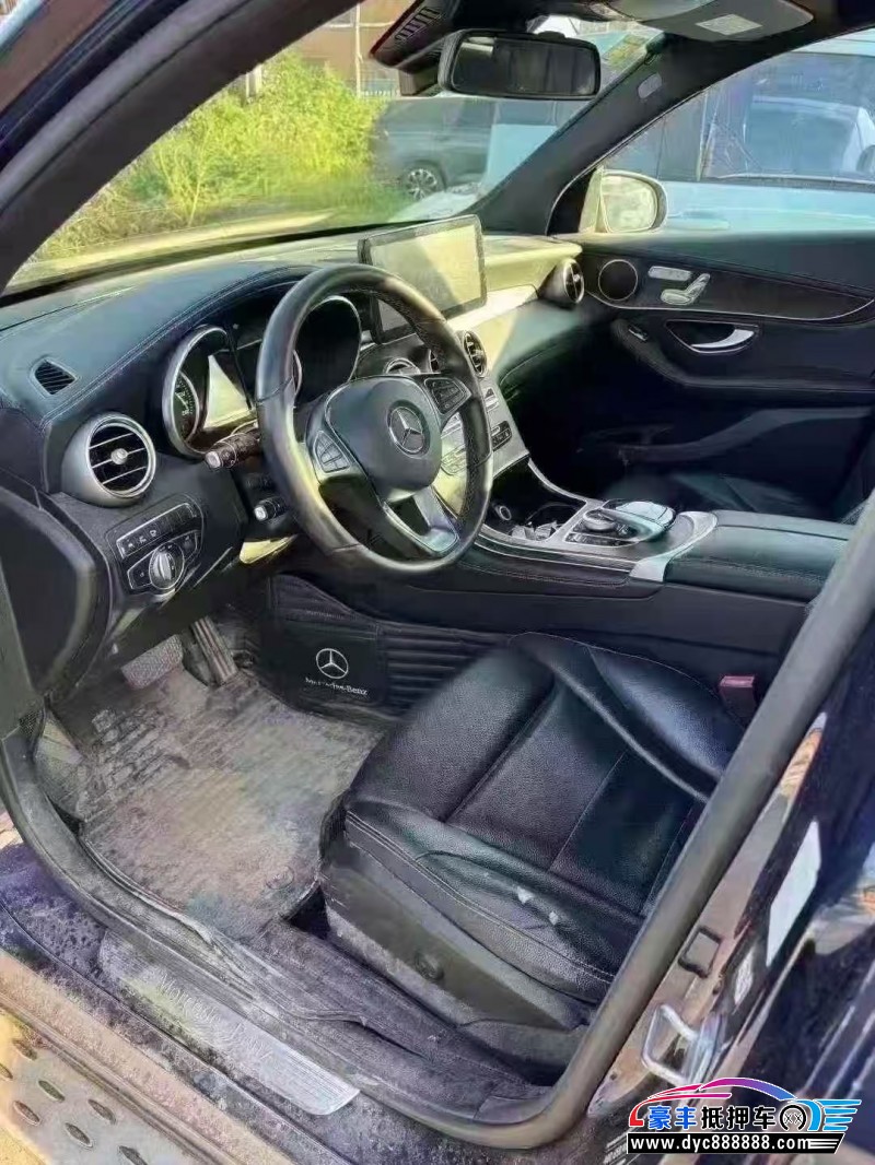 17年奔驰GLCSUV抵押车出售