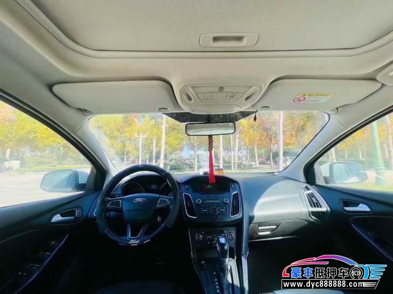 16年福特福克斯轿车抵押车出售