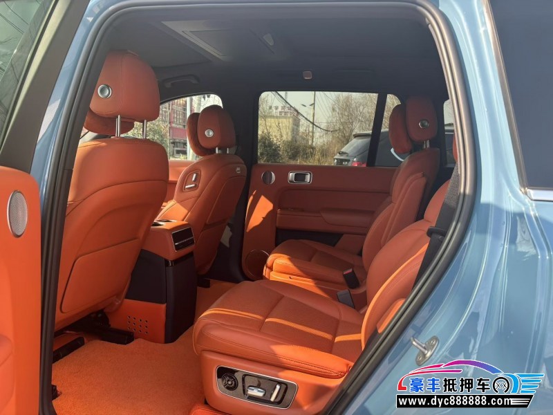 22年理想L9轿车抵押车出售