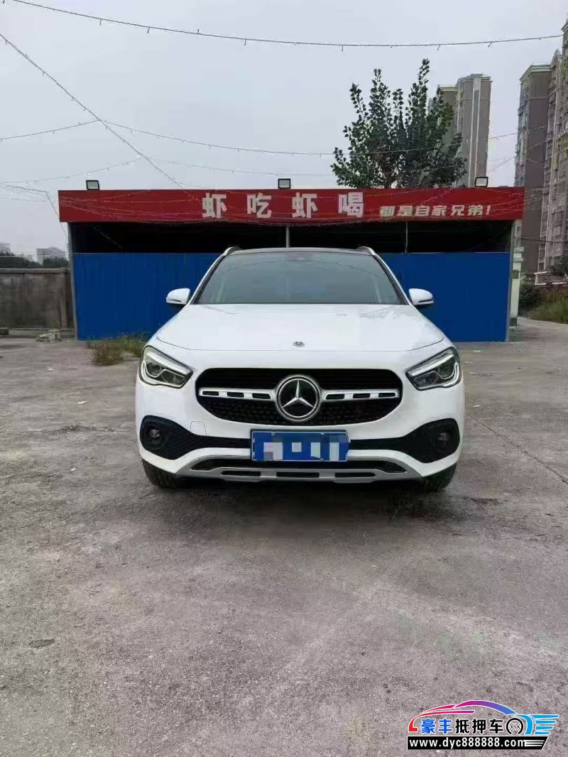 22年奔驰GLA轿车抵押车出售