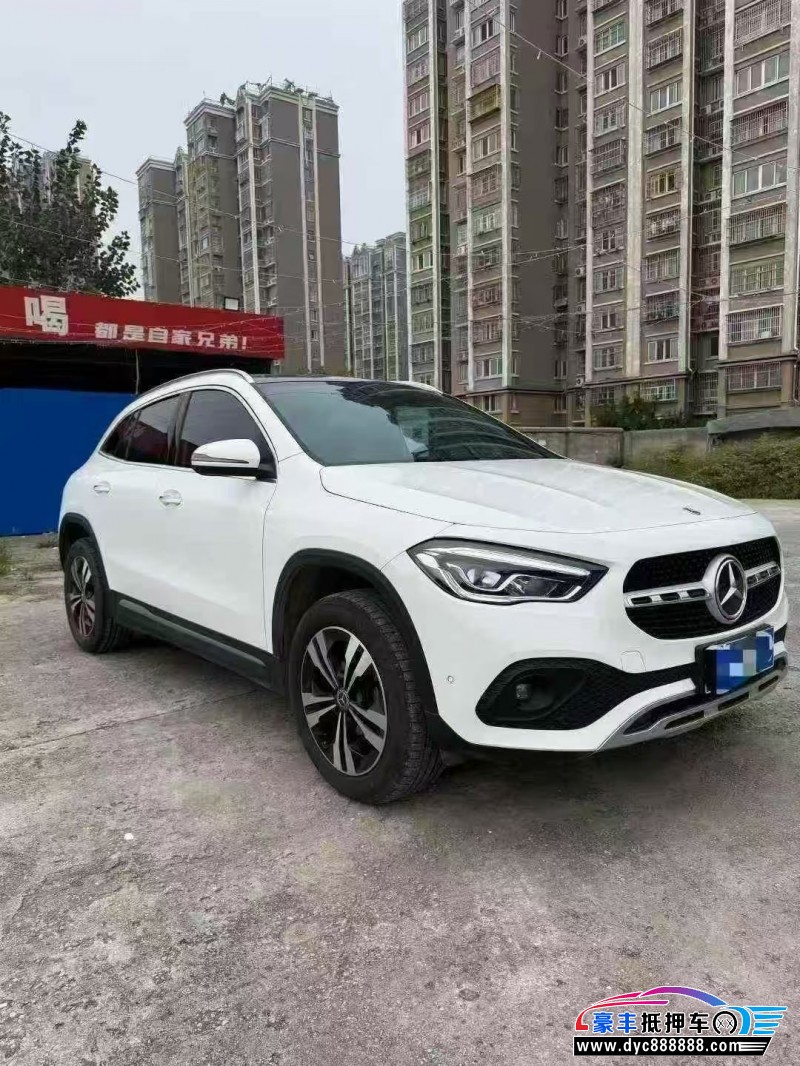 22年奔驰GLA轿车抵押车出售