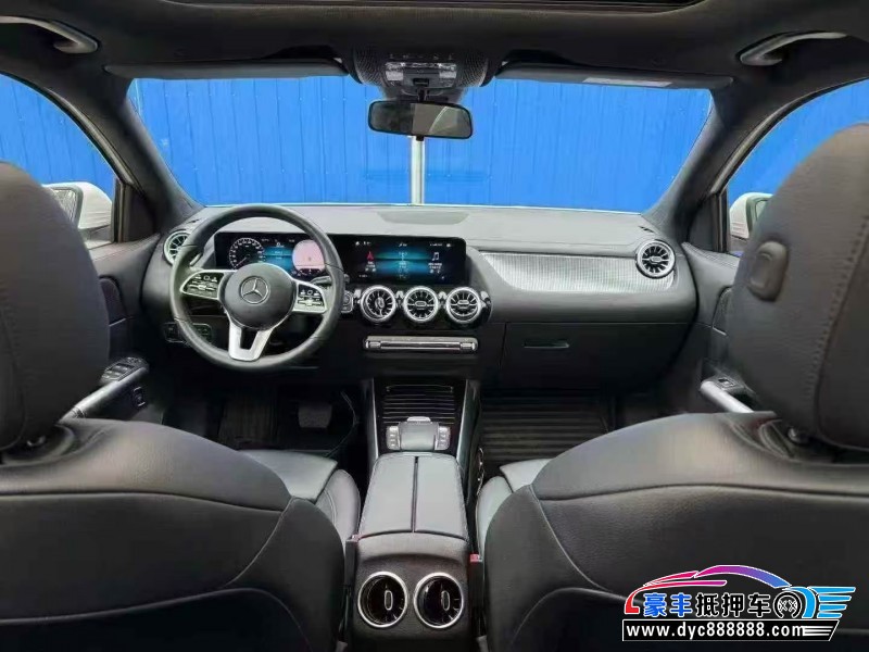 22年奔驰GLA轿车抵押车出售