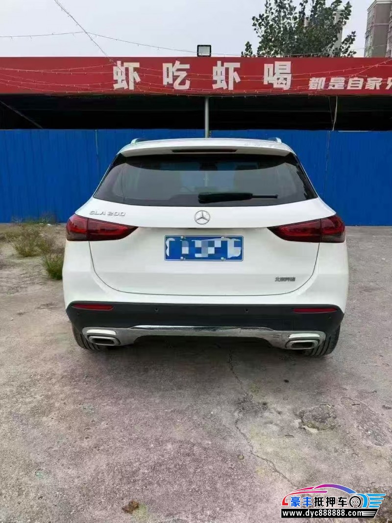22年奔驰GLA轿车抵押车出售