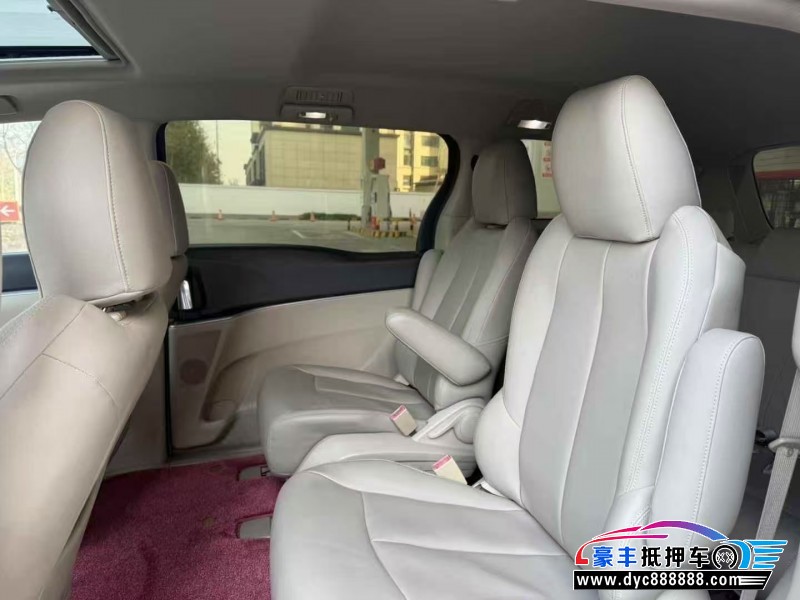 16年别克GL8轿车抵押车出售