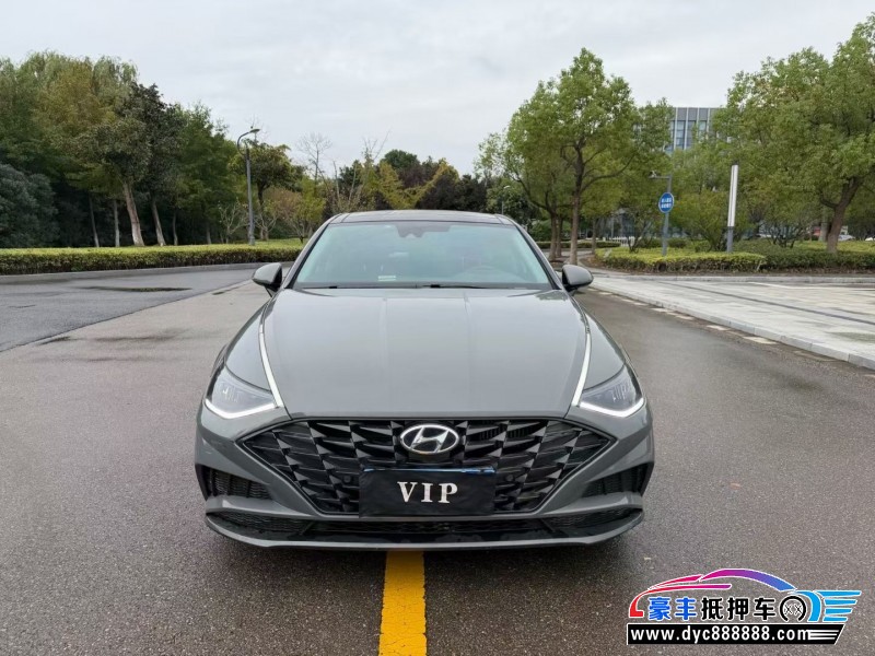 抵押车出售21年现代索纳塔轿车