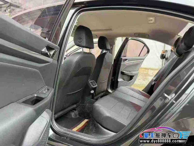 20年大众宝来轿车抵押车出售