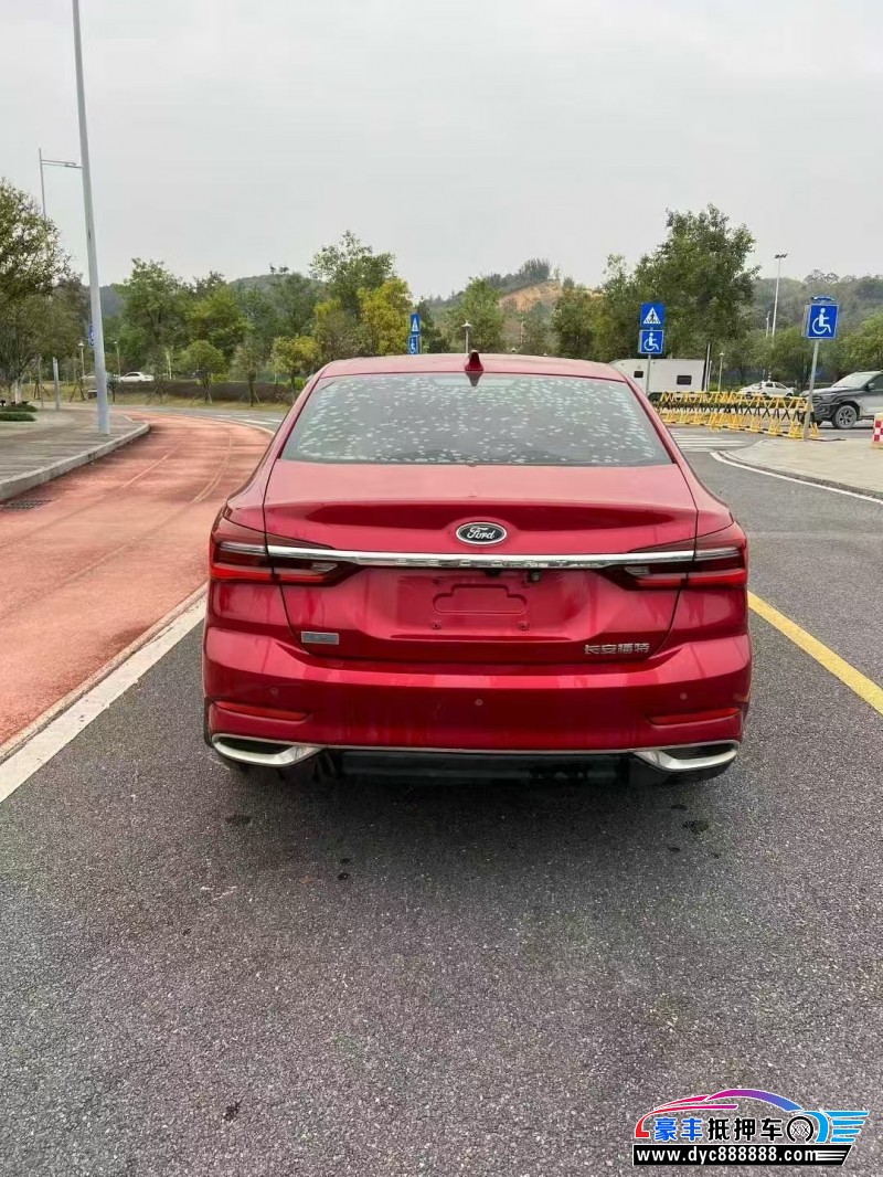 22年福特福睿斯轿车抵押车出售