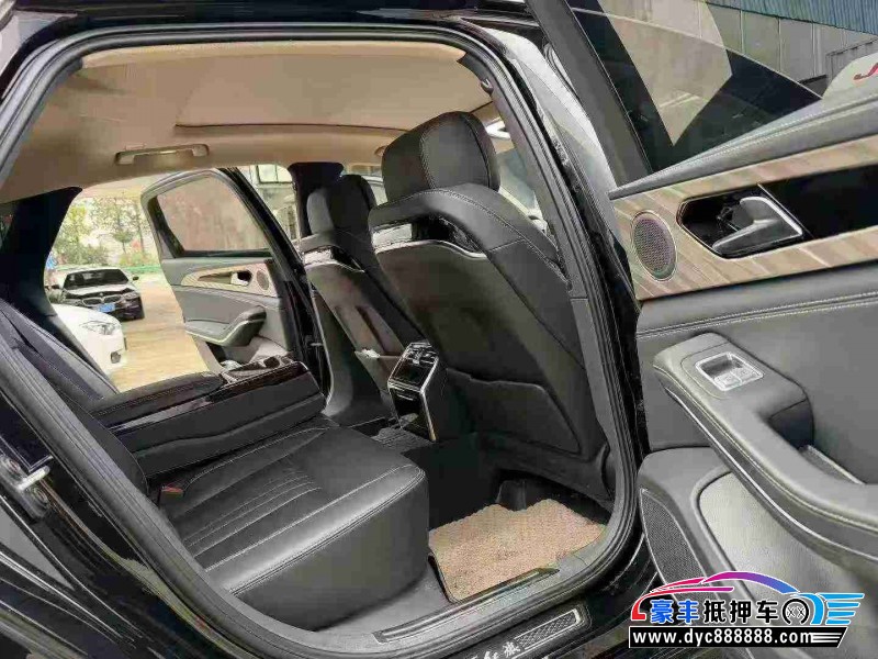 24年红旗H9轿车抵押车出售