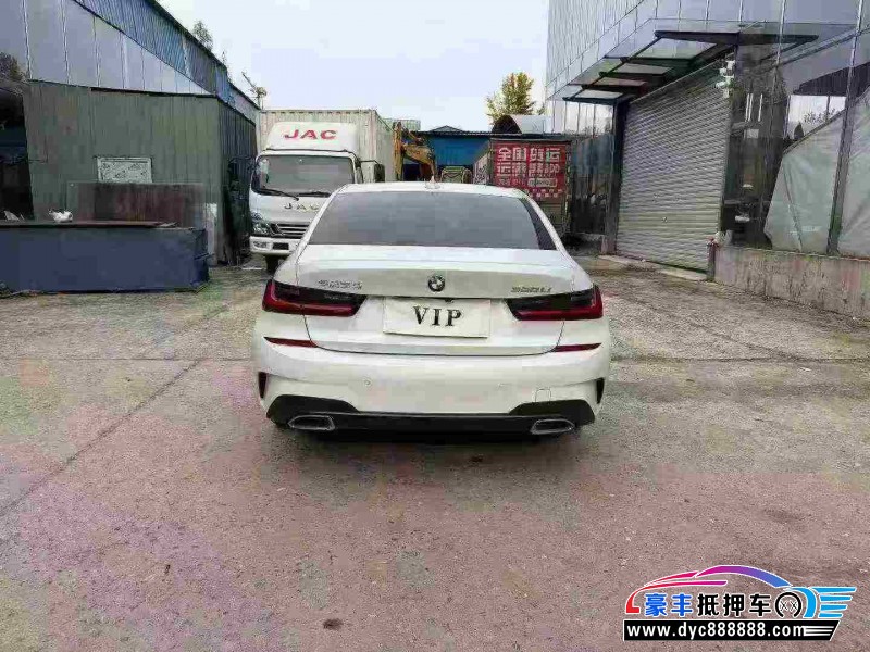 22年宝马3系轿车抵押车出售