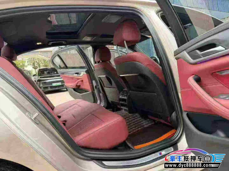 21年宝马5系轿车抵押车出售