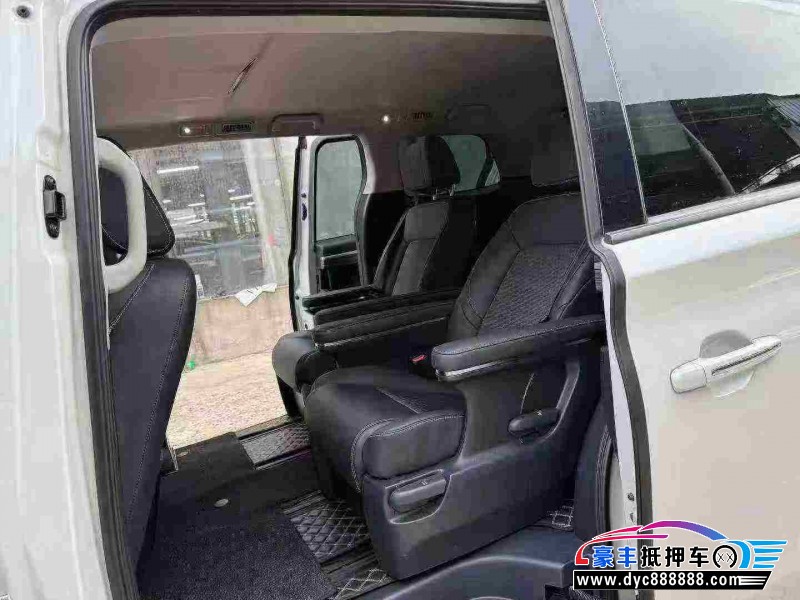 24年传祺M8轿车抵押车出售